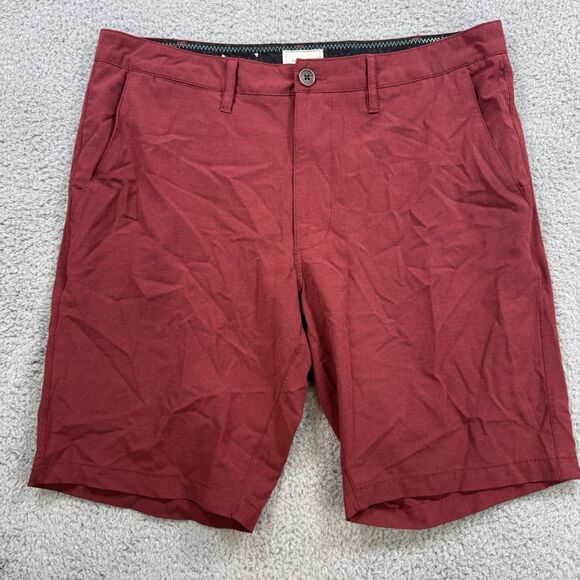 7 Diamonds Shorts Men's 34 Red Lightweight Stretch Pockets Performance - Picture 1 of 7